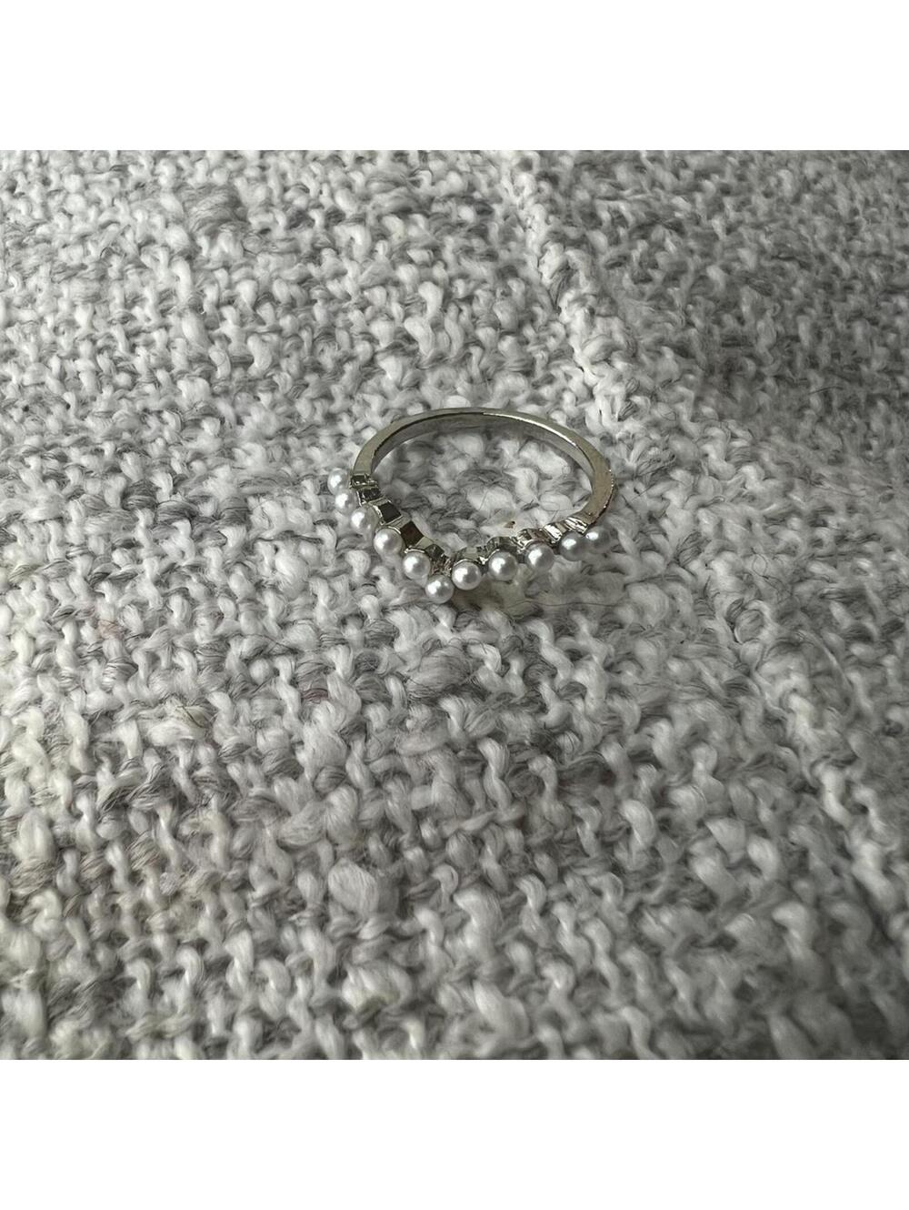 Vintage Silver Contoured Faux-Pearl Ring